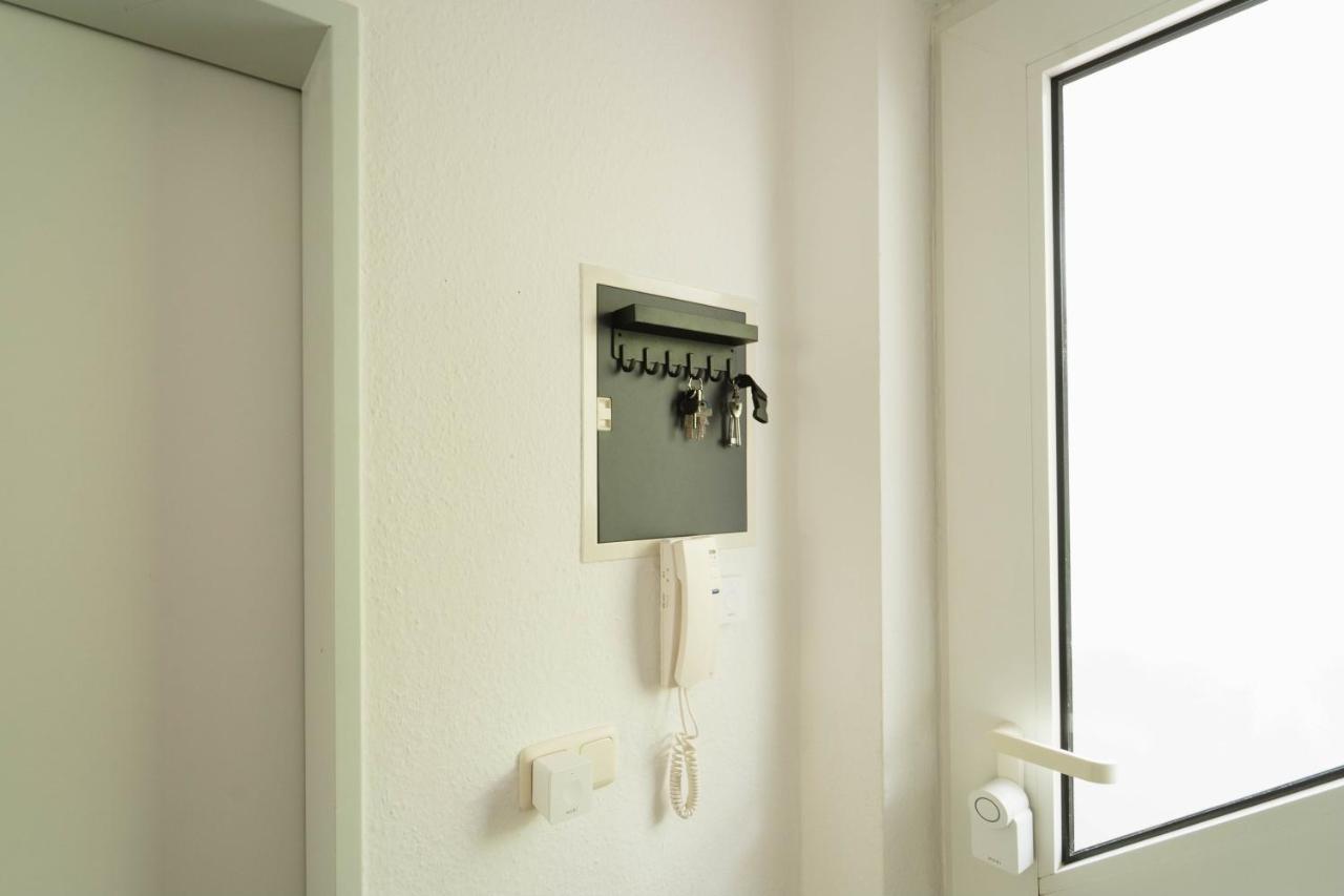 Raum921 - Stilvolles Apartment - Wlan, Tiefgarage, Kueche, Netflix Magdeburg Eksteriør billede