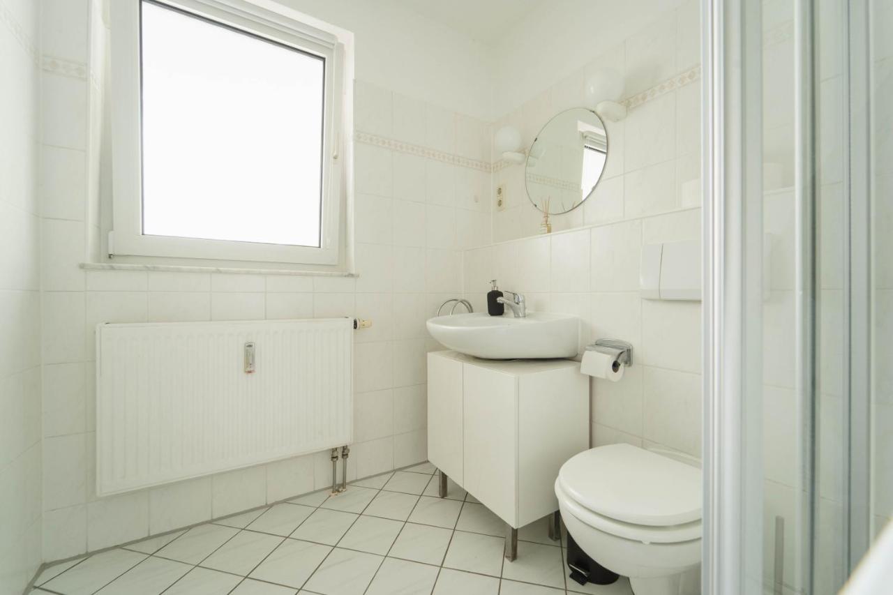 Raum921 - Stilvolles Apartment - Wlan, Tiefgarage, Kueche, Netflix Magdeburg Eksteriør billede