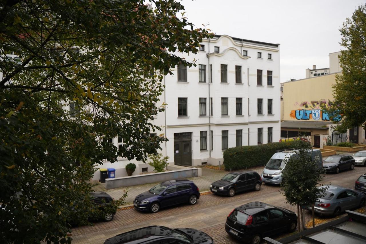 Raum921 - Stilvolles Apartment - Wlan, Tiefgarage, Kueche, Netflix Magdeburg Eksteriør billede